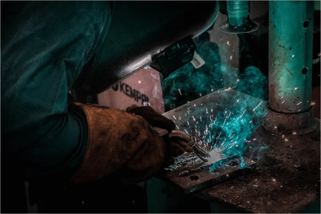 Detail Industrial Robot Arm Precision Welding Operation Number 11