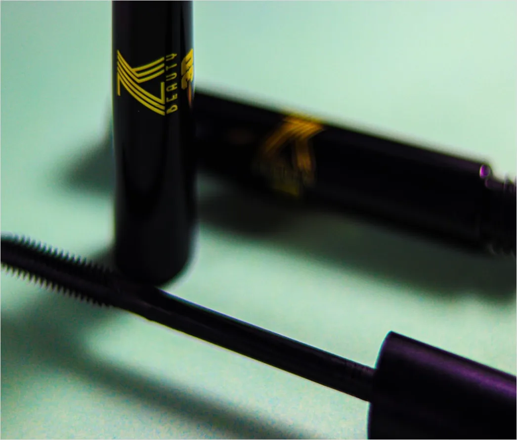 Detail Mascara For Lengthening And Volumizing Lashes Number 3