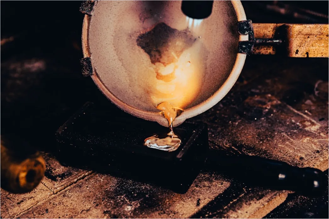 Detail Metal Casting Workshop Pouring Mold Process Number 18