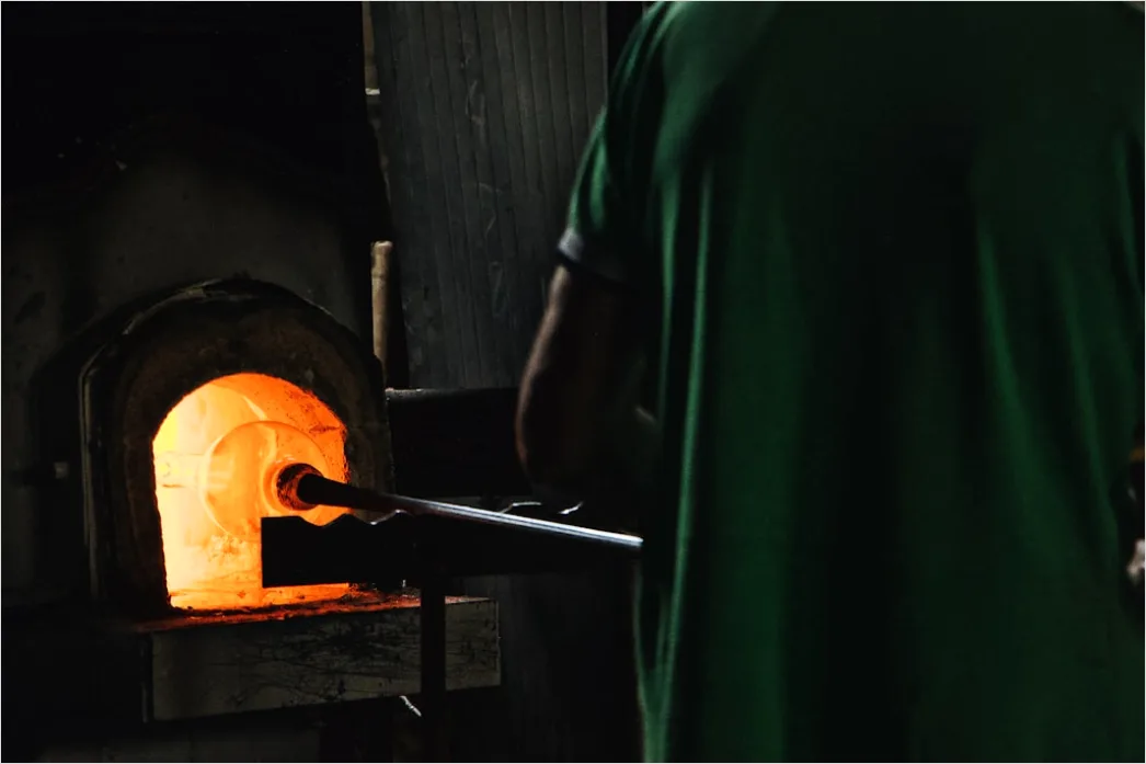 Detail Metal Casting Workshop Pouring Mold Process Number 20
