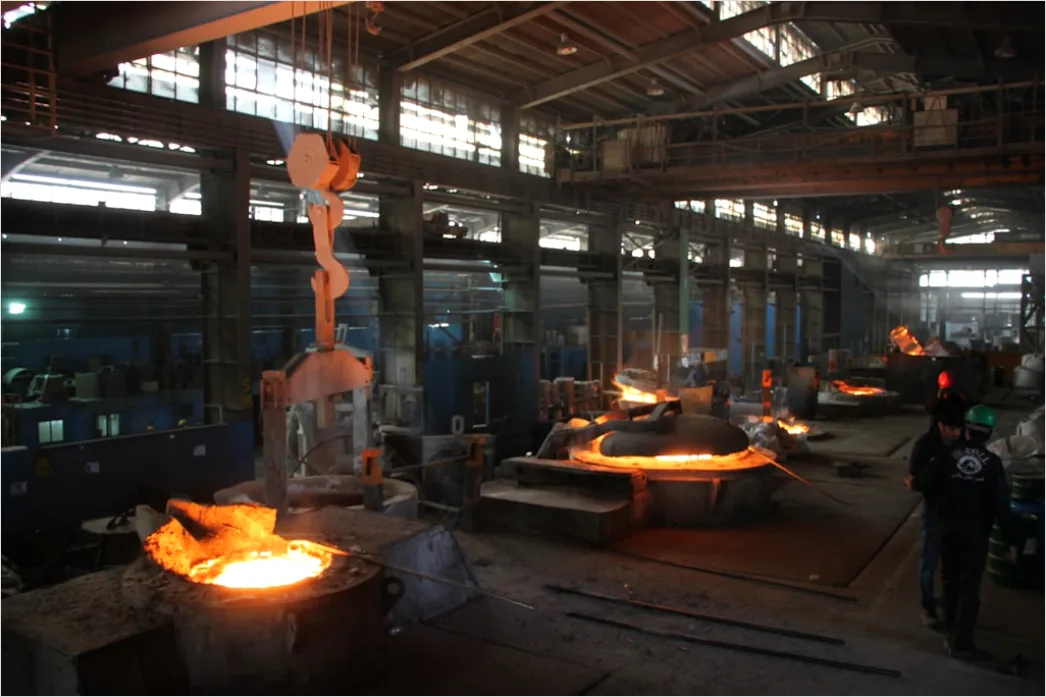 Detail Metal Casting Workshop Pouring Mold Process Number 7