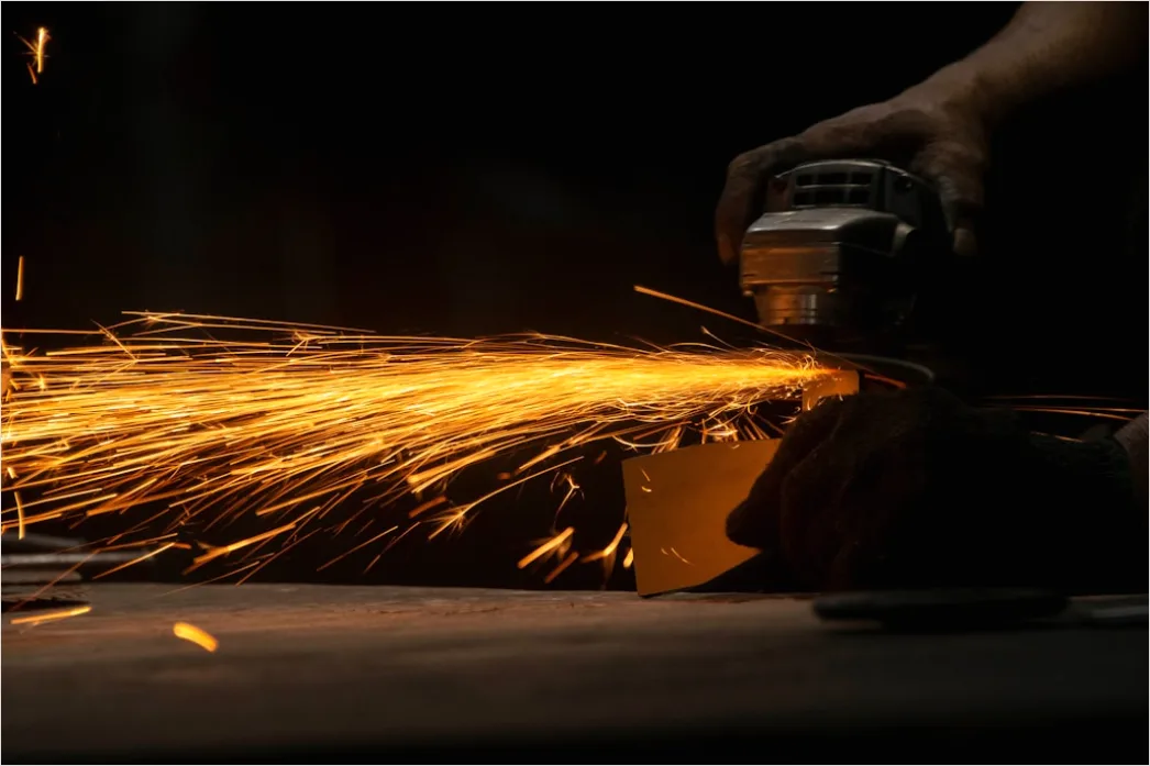 Detail Metal Fabrication Workshop Sparks Grinding Steel Number 12