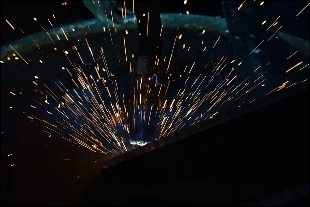 Detail Metal Fabrication Workshop Sparks Grinding Steel Number 16