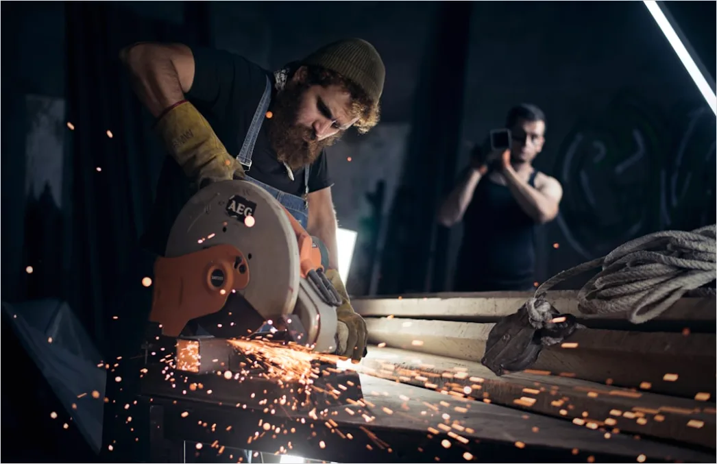 Detail Metal Fabrication Workshop Sparks Grinding Steel Number 19