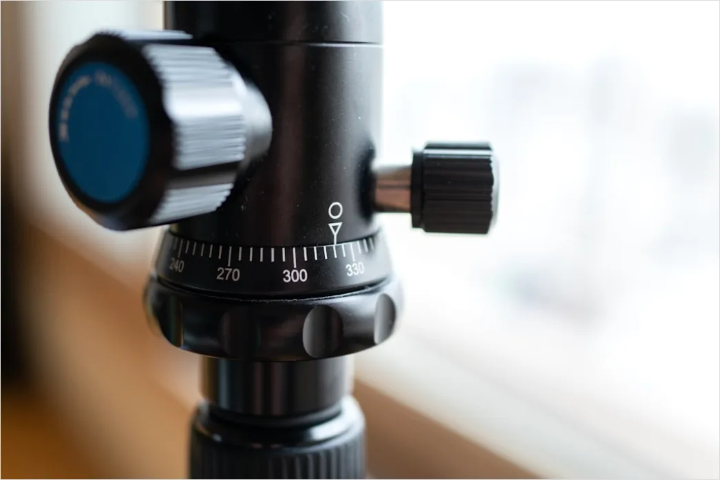 Detail Microscope Focus Knob Macro Detail Photo Number 4