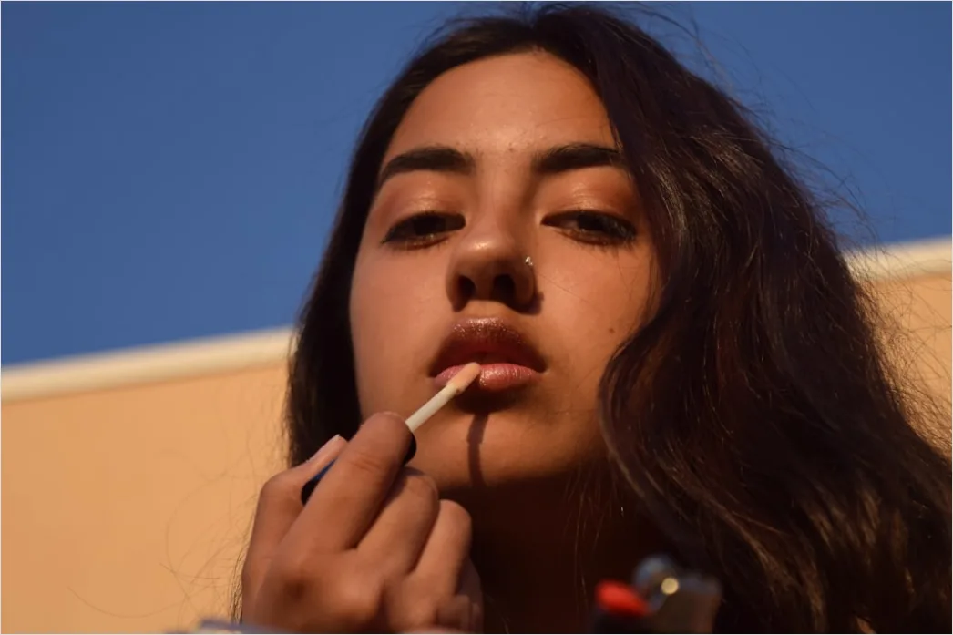 Detail Minimal Makeup Look With Mascara And Lip Gloss Number 5