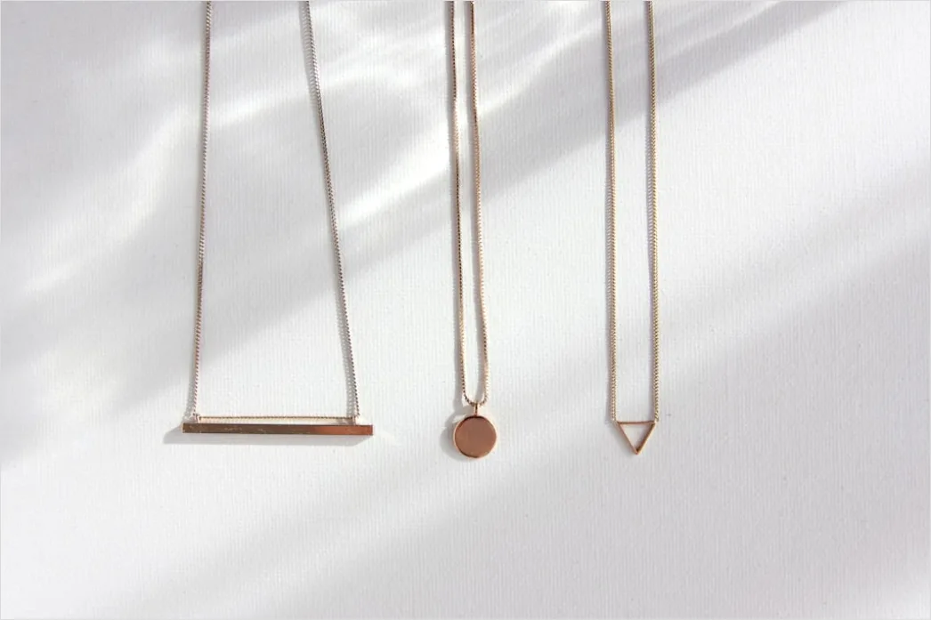 Detail Minimalist Jewelry Outfit Ideas Everyday Simple Number 4