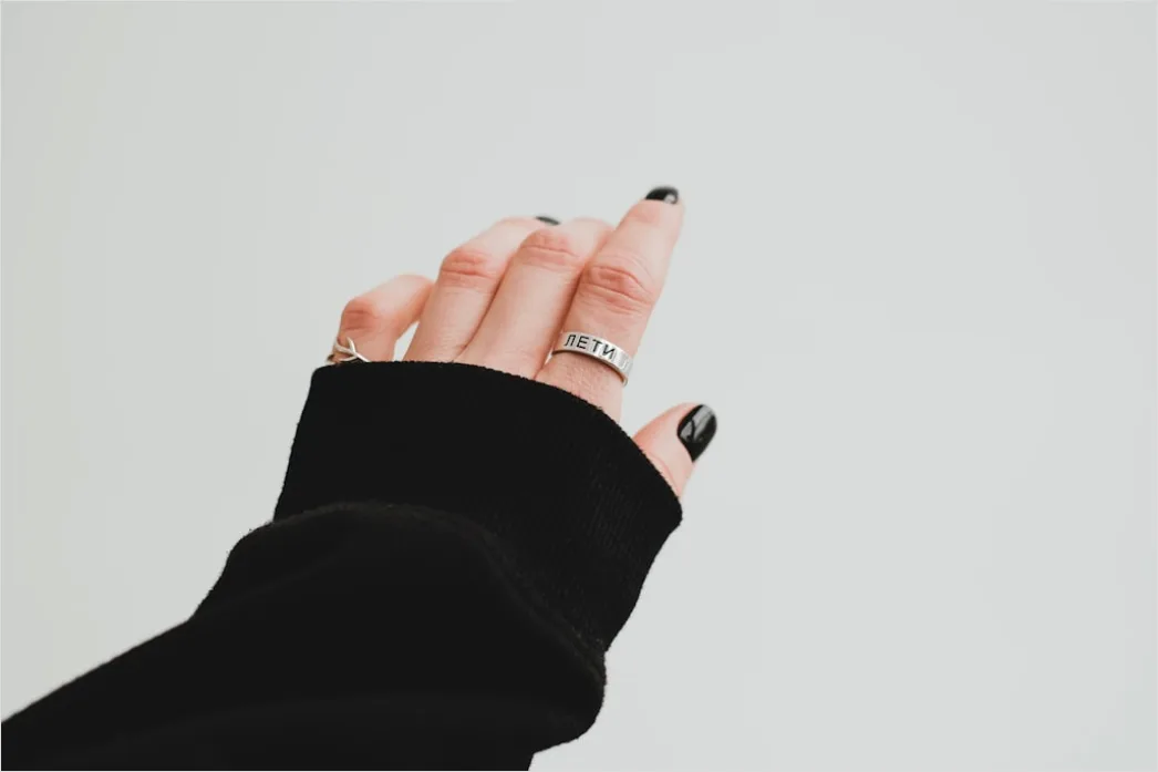Detail Minimalist Nail Art Designs For Everyday Wear Number 3