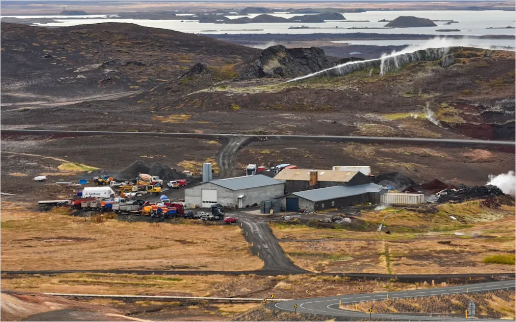Detail Mining Industrial Site Equipment And Workers Aerial Number 6