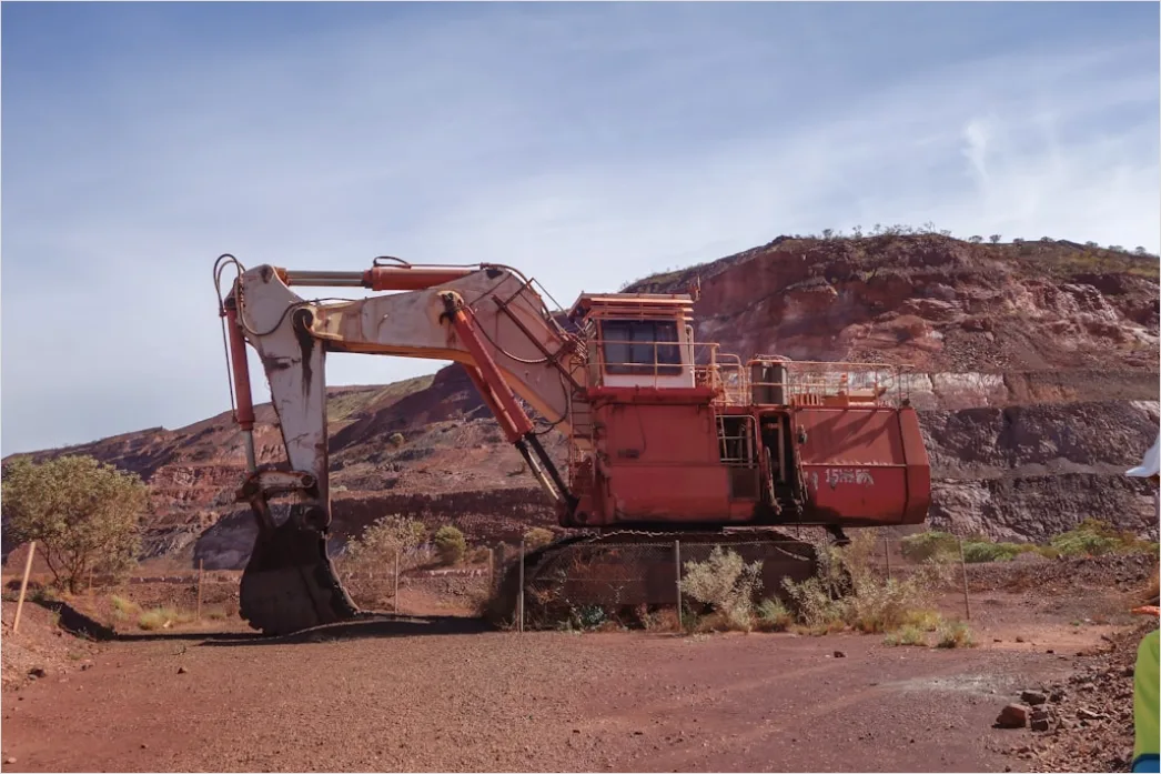 Detail Mining Industrial Site Equipment And Workers Aerial Number 10