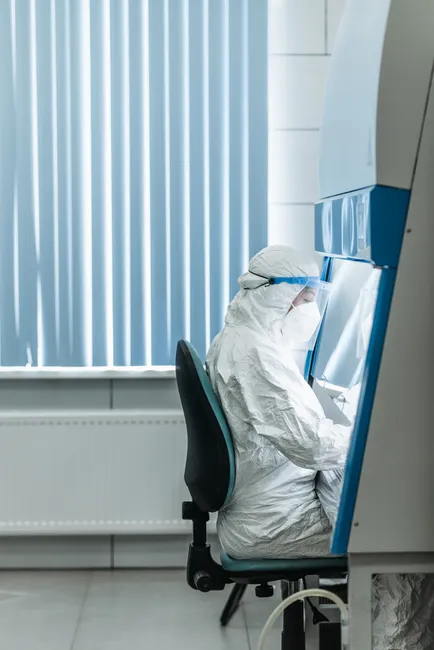 Detail Nanotechnology Research Lab With Cleanroom Suits Number 20