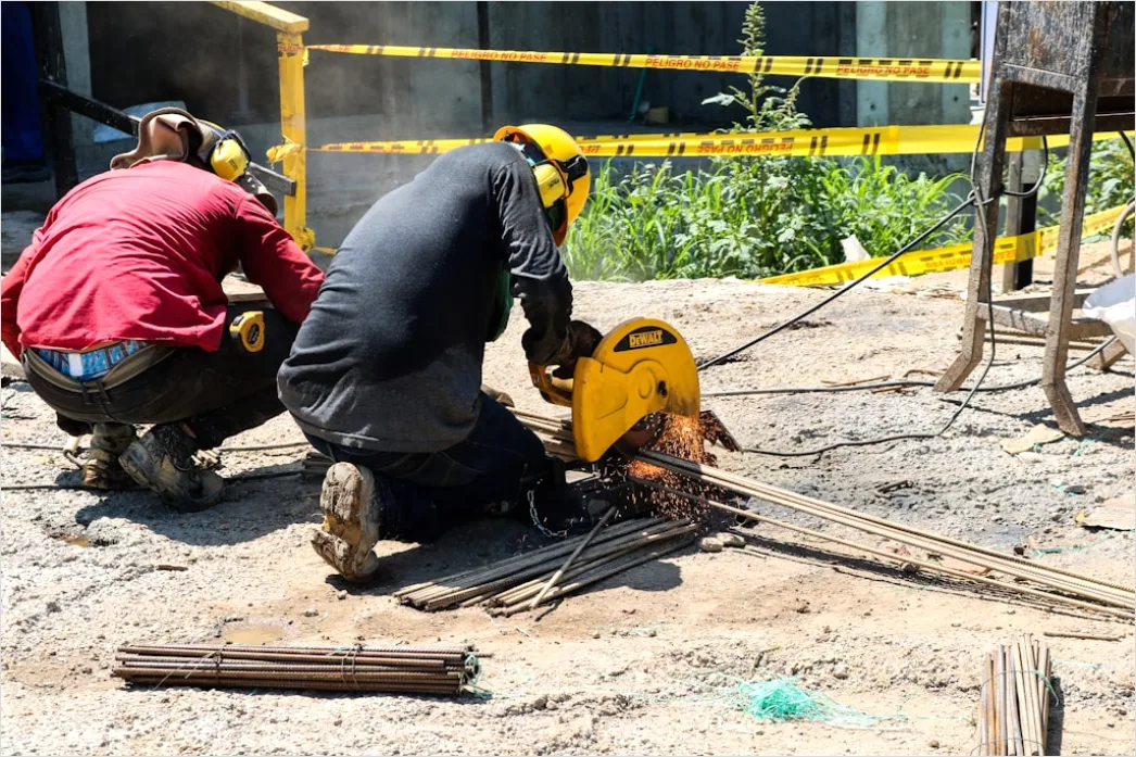 Detail Natural Gas Pipeline Construction Workers Laying Pipe Number 15