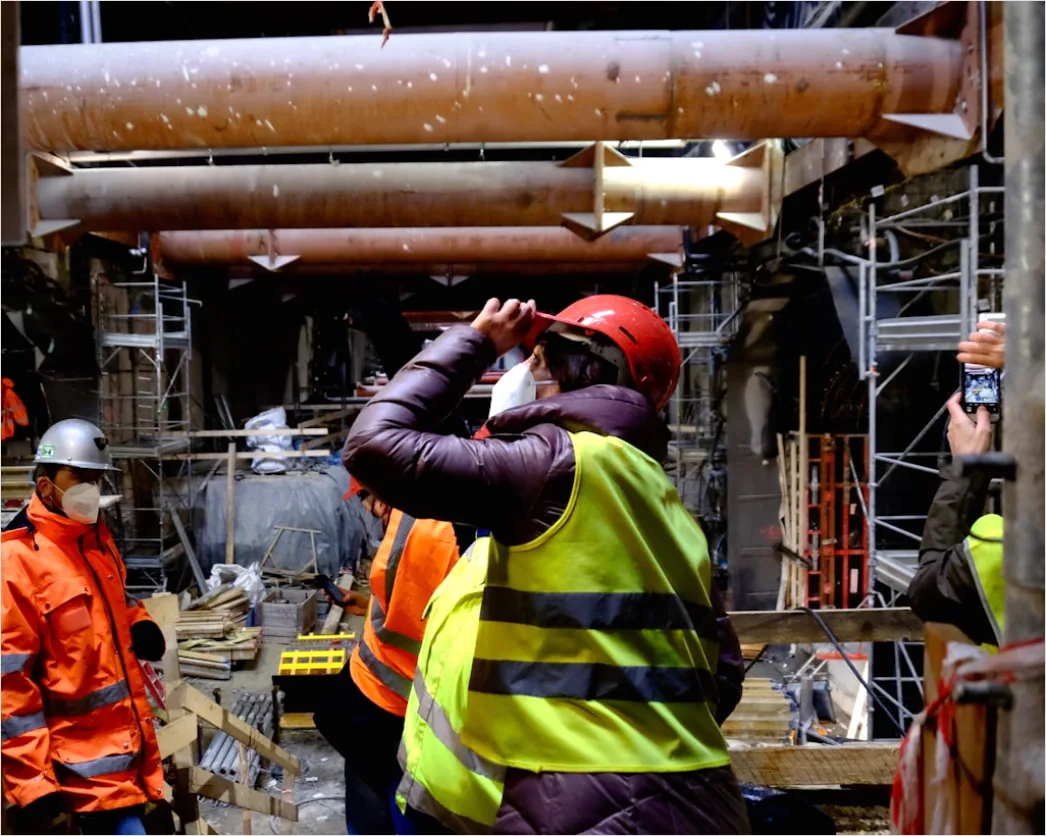 Detail Natural Gas Pipeline Construction Workers Laying Pipe Number 17
