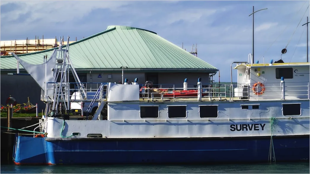 Detail Ocean Research Vessel Deck Sampling Equipment Number 2