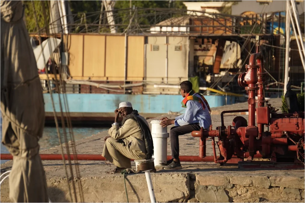 Detail Oil Field Workers Drilling Rig Operation Closeup Number 19