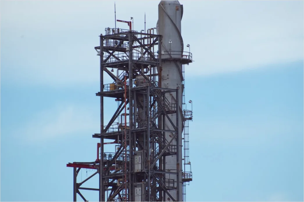 Detail Petroleum Refinery Distillation Tower Exterior Close Up Number 11