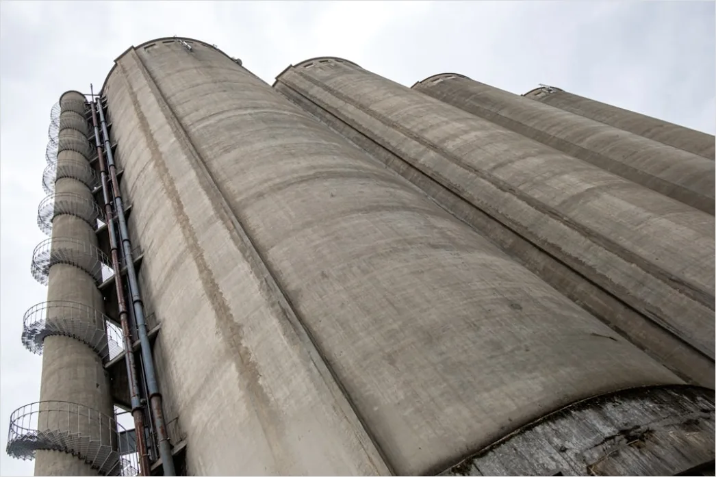 Detail Petroleum Refinery Distillation Tower Exterior Close Up Number 15