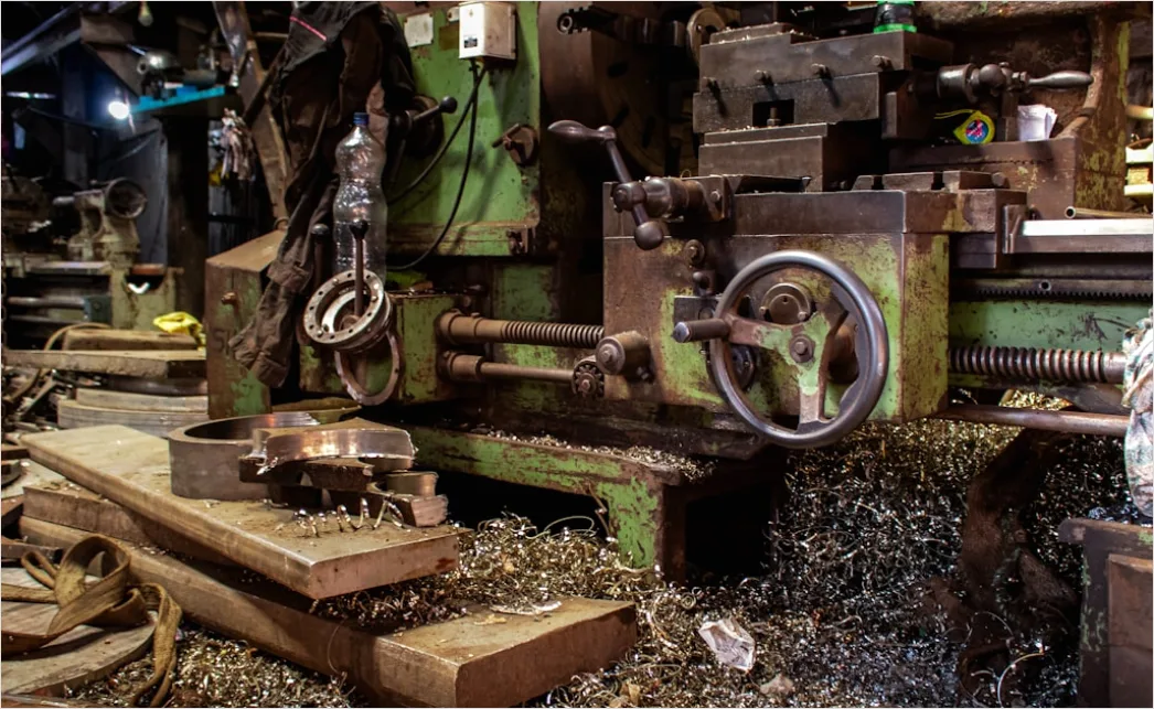 Detail Precision Engineering Workshop Lathe Turning Metal Number 15