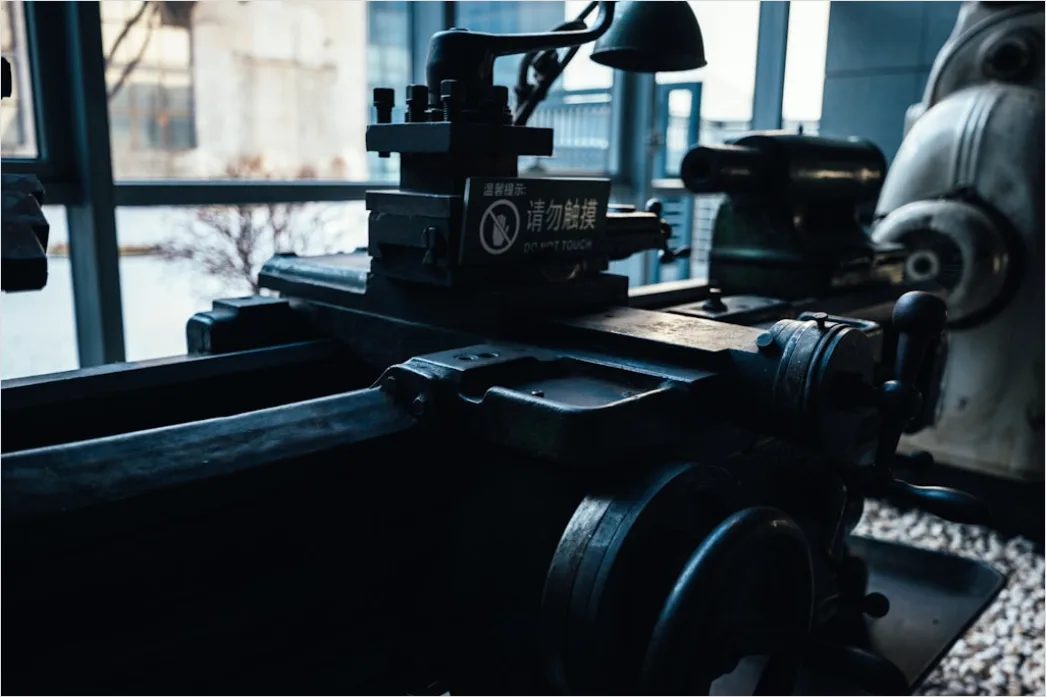 Detail Precision Engineering Workshop Lathe Turning Metal Number 8