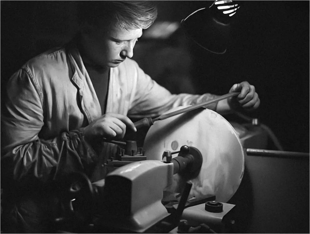 Detail Precision Grinding Machine Engineer Operating Number 15