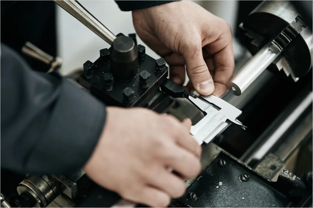 Detail Precision Grinding Machine Engineer Operating Number 19