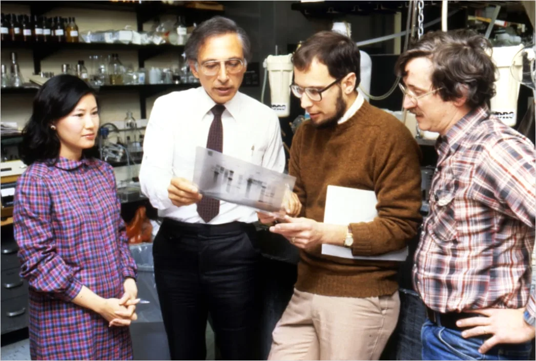 Detail Press Interview Scientist Explaining Research Findings Number 6