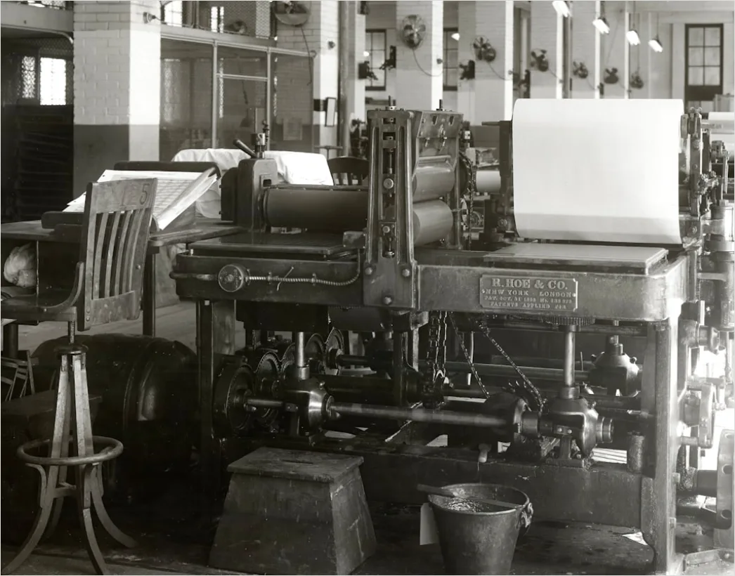 Detail Printing Factory Production Line Offset Press Running Number 12