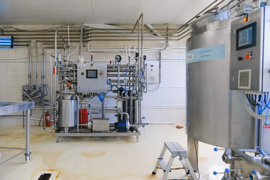 Detail Process Control Automation Chemical Plant Interior Number 2
