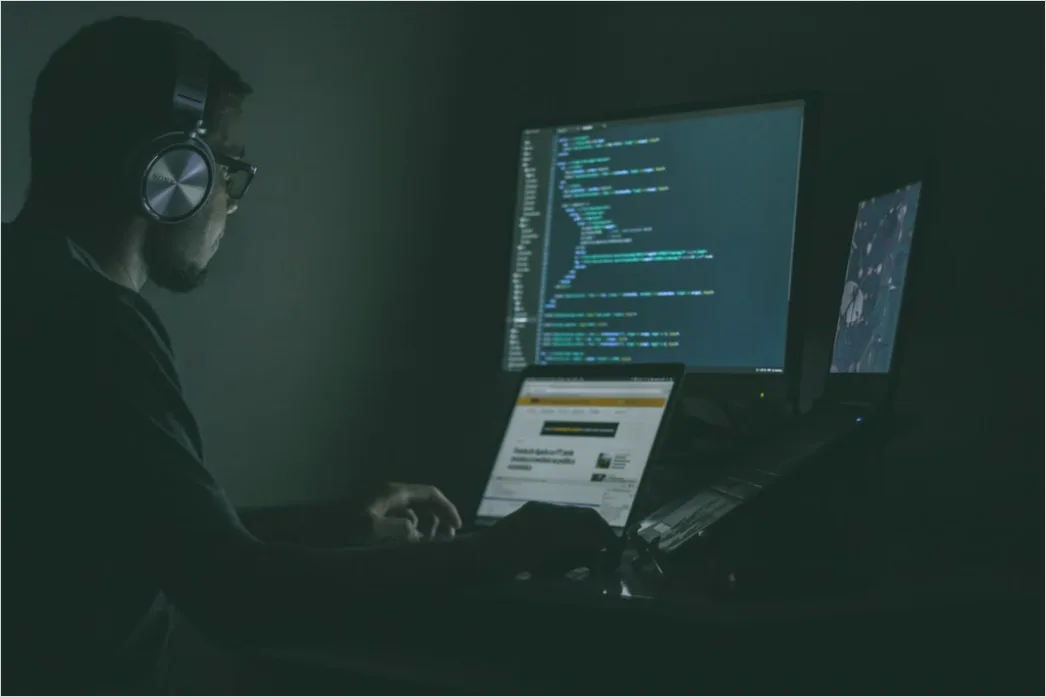 Detail Scientist Coding In Python For Data Analysis Number 4