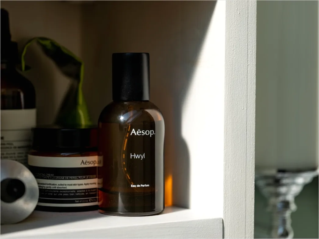 Detail Skincare Shelfie Organized Aesthetic Bathroom Number 5