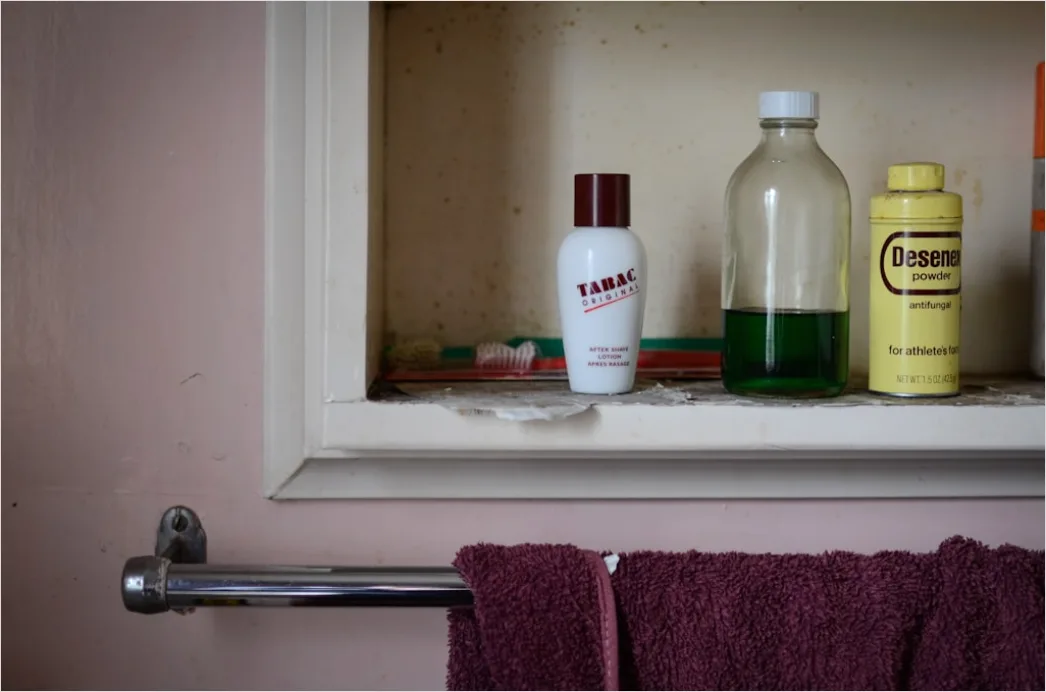 Detail Skincare Shelfie Organized Aesthetic Bathroom Number 6