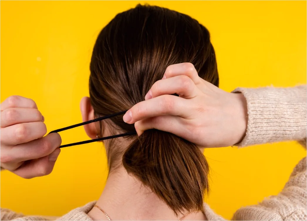 Detail Sleek Low Bun Tutorial For Professional Look Number 14