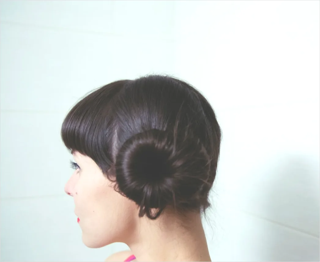 Detail Sleek Low Bun Tutorial For Professional Look Number 3