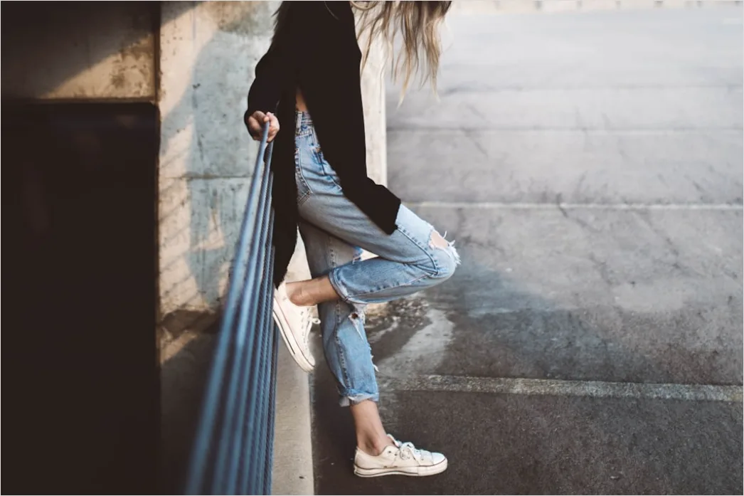 Sneaker Outfit Ideas Women Casual Chic 5f78