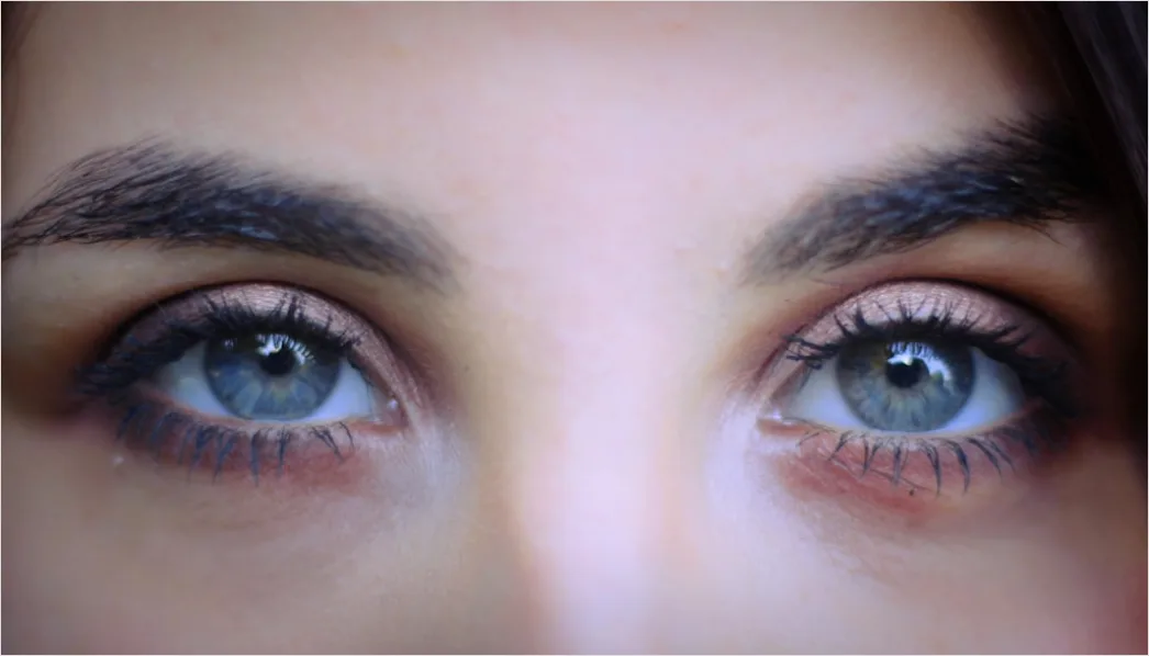 Detail Soft Glam Makeup Look For Blue Eyes Number 13