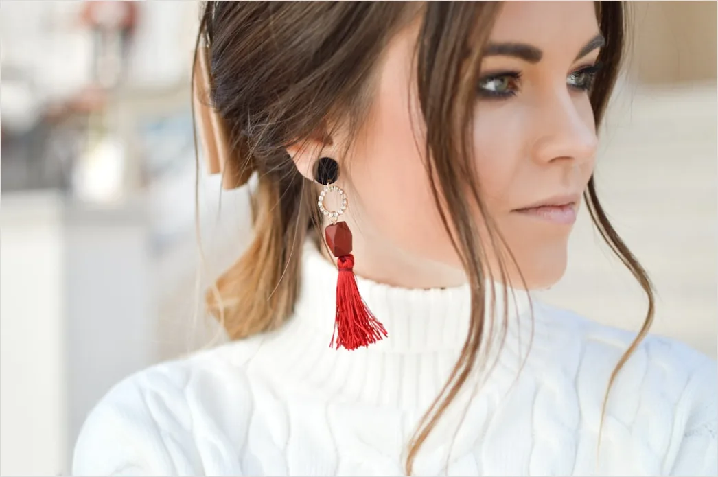 Statement Earrings Outfit Ideas How To Wear E343