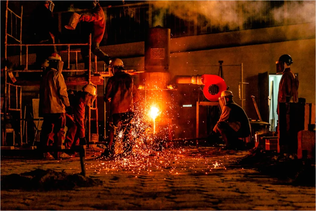 Steelworker In Protective Gear Near Furnace 5d17