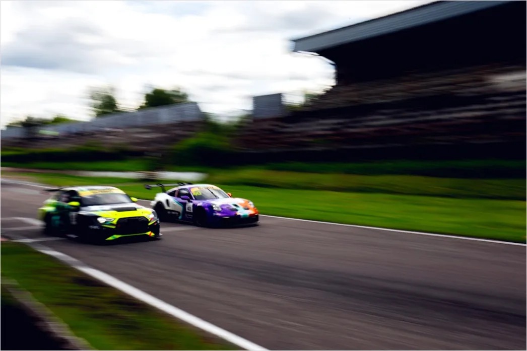 Detail Supercar Drag Race Action Blurred Motion Track Number 16