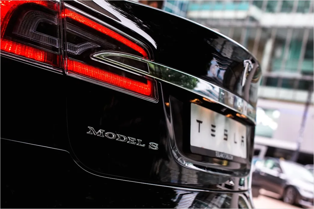Detail Tesla Model S Charging Supercharger Close Up Number 9