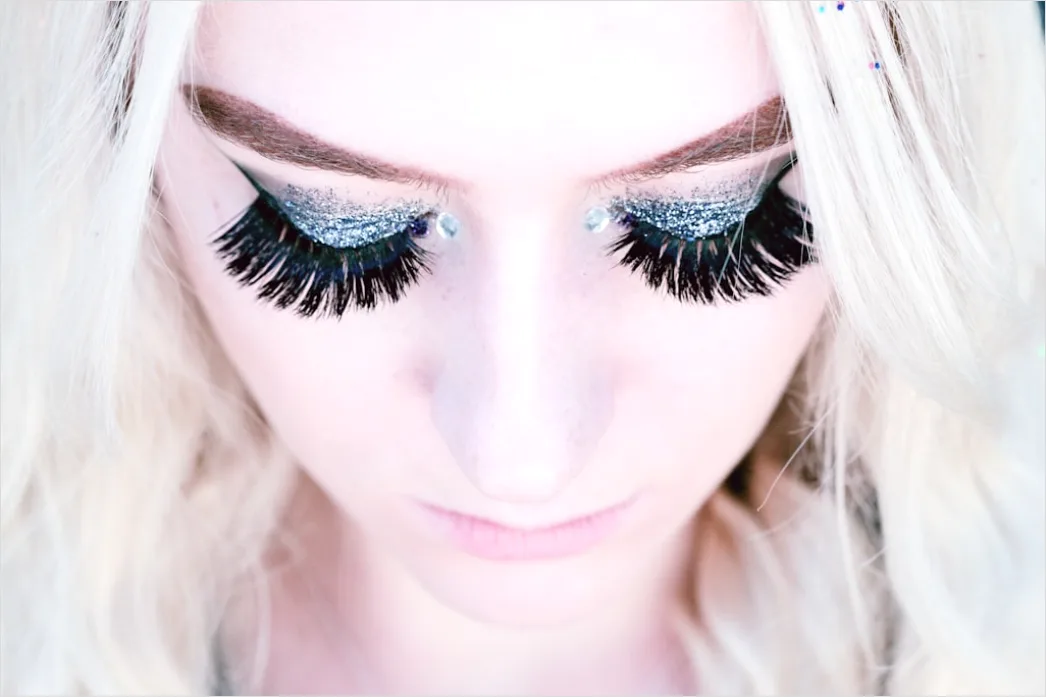 Detail Tightlining Technique For Natural Lash Look Number 9