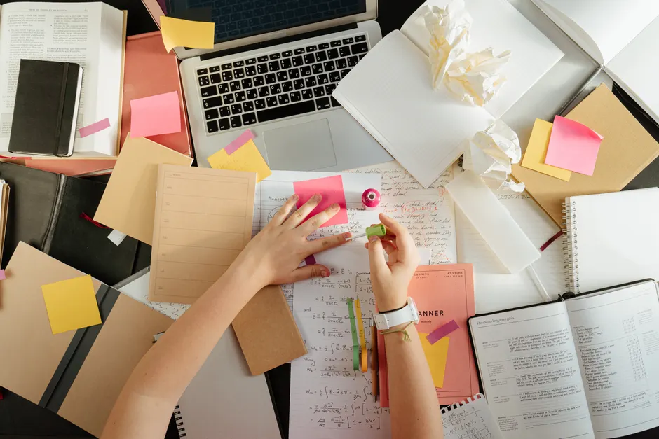 Detail Time Management Planner For Students Desk Photo Number 6