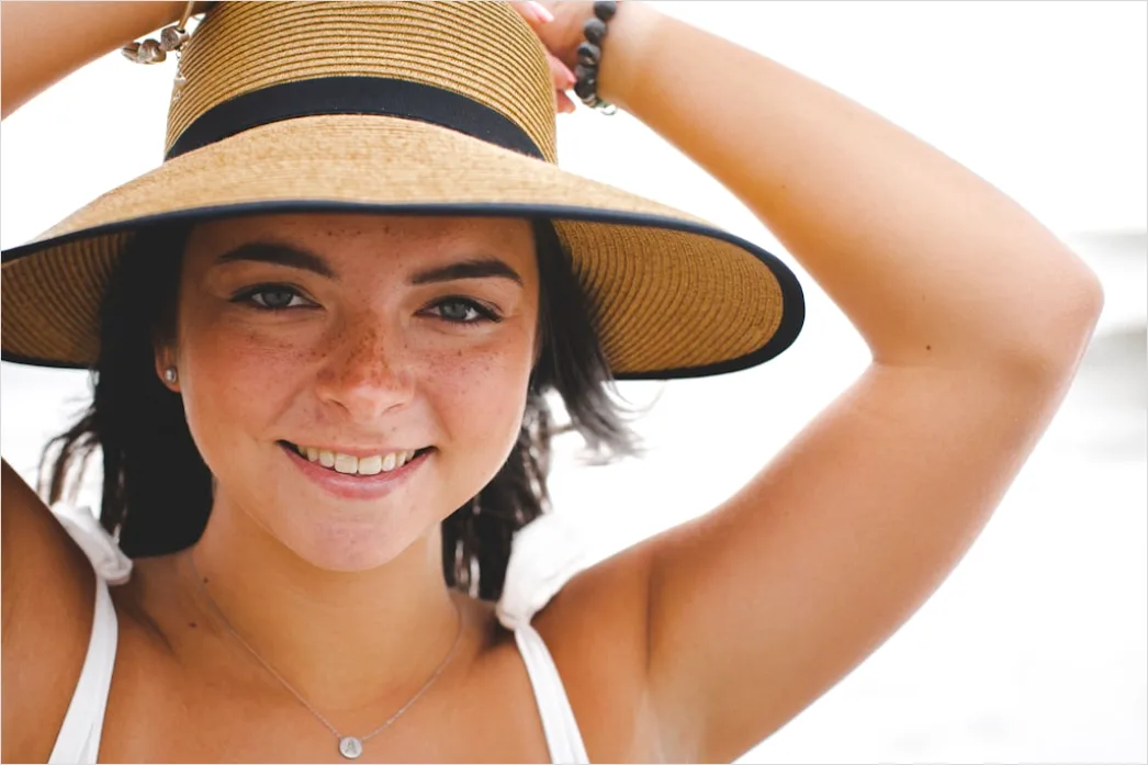 Detail Tinted Sunscreen For Natural Everyday Look Number 19