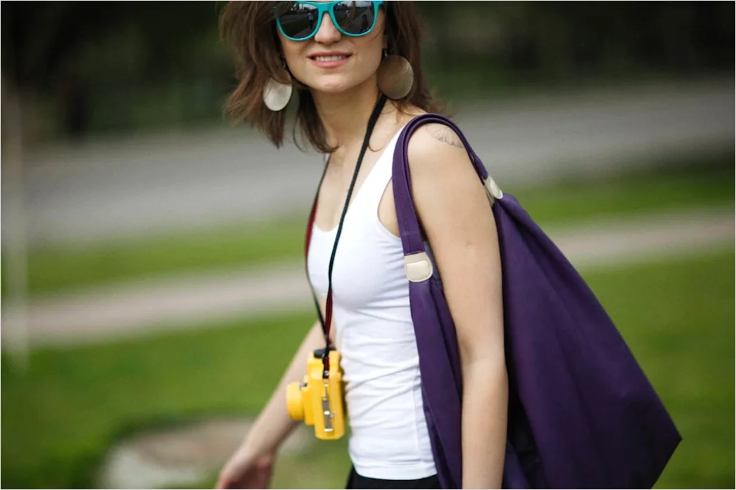 Detail Tote Bag Outfit Ideas Casual Everyday Women Number 7