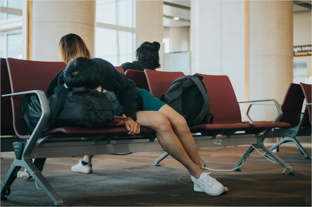 Detail Travel Outfit Ideas Comfortable And Chic Airport Number 4