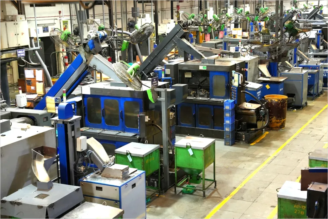 Detail Truck Manufacturing Plant Assembly Line Workers Number 7
