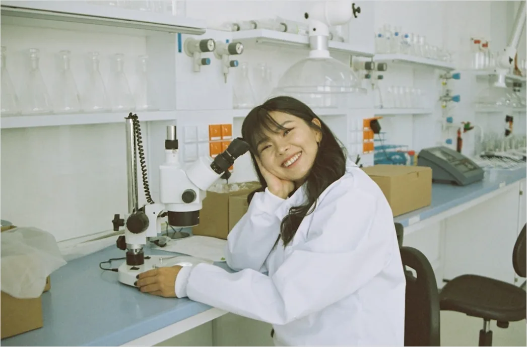 Detail Vaccine Development Laboratory Scientist Working Number 15