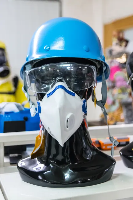 Detail Workers Wearing Respirator Masks In Dusty Factory Number 5