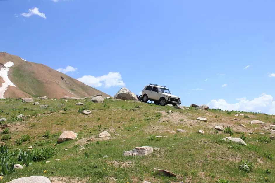 Detail 4x4 Vehicle Steep Hill Climb Off Road Number 20