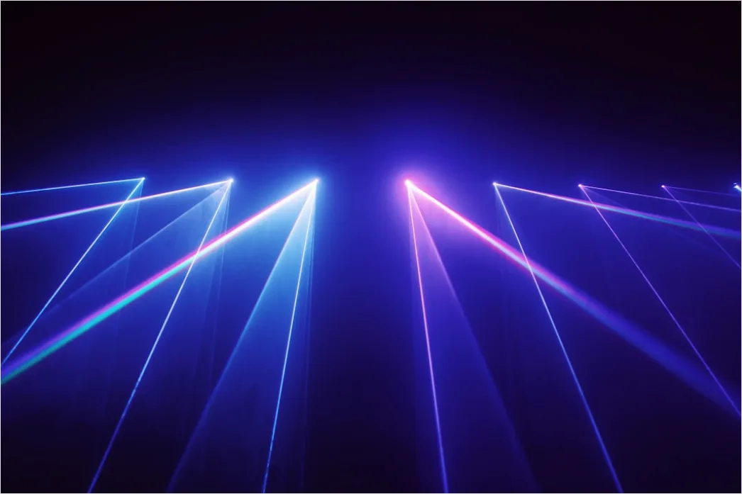 Abstrakt Laser Licht Linien Hintergrund Dunkel 0010