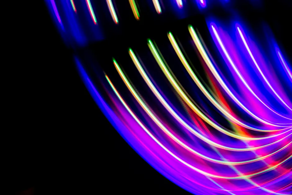 Detail Abstrakt Neon Licht Streifen Hintergrund Schwarz Number 6